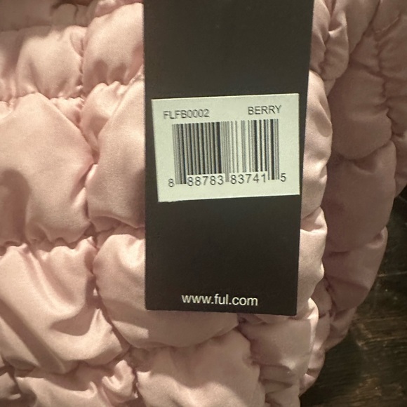 FUL and Justin Timberlake - Quilted Puffer Bag in Berry Pink - NEW WITH TAGS - Picture 4 of 11